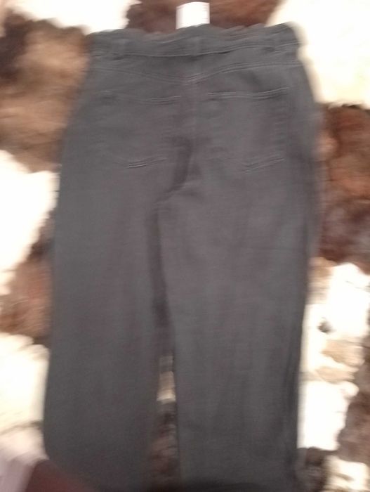 Нови дамски сиви дънки H & m 44 размер