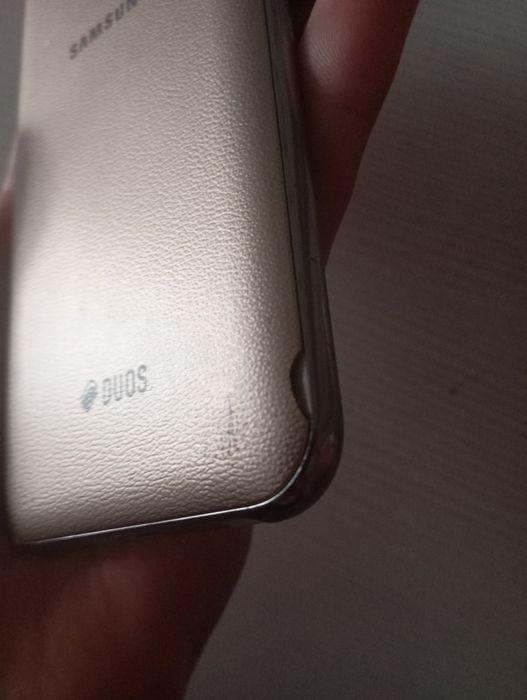 телефон Samsung j2