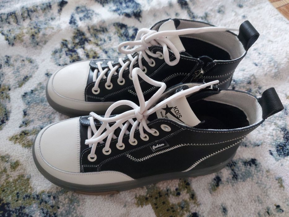 Продам женскую обувь