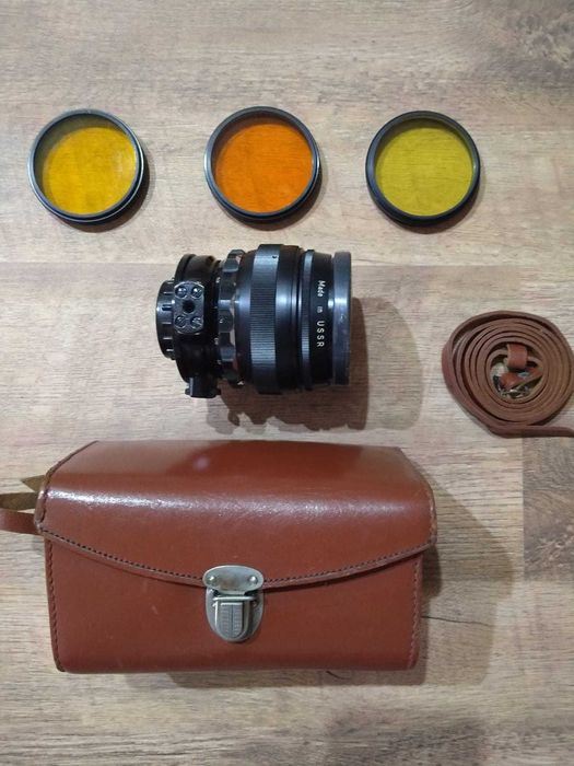 объектив «Гелиос-40»  с резьбой М42  классика ставшая легендой