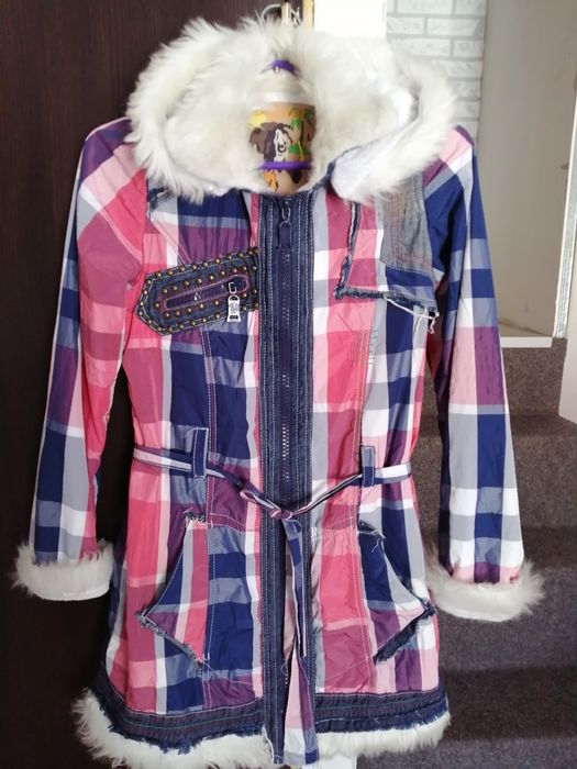 Продам курточку. Не дорого!!!