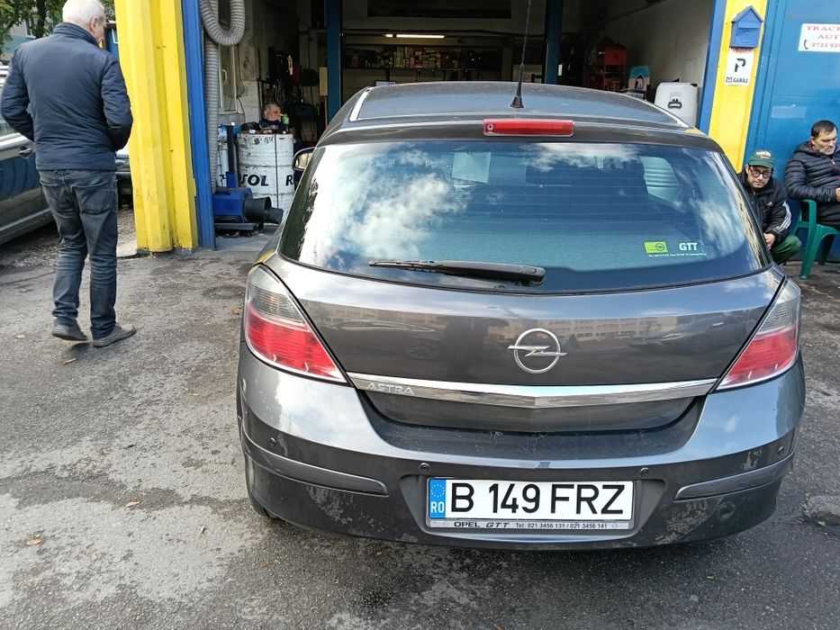 OPEL Astra 2012 — imagine 4