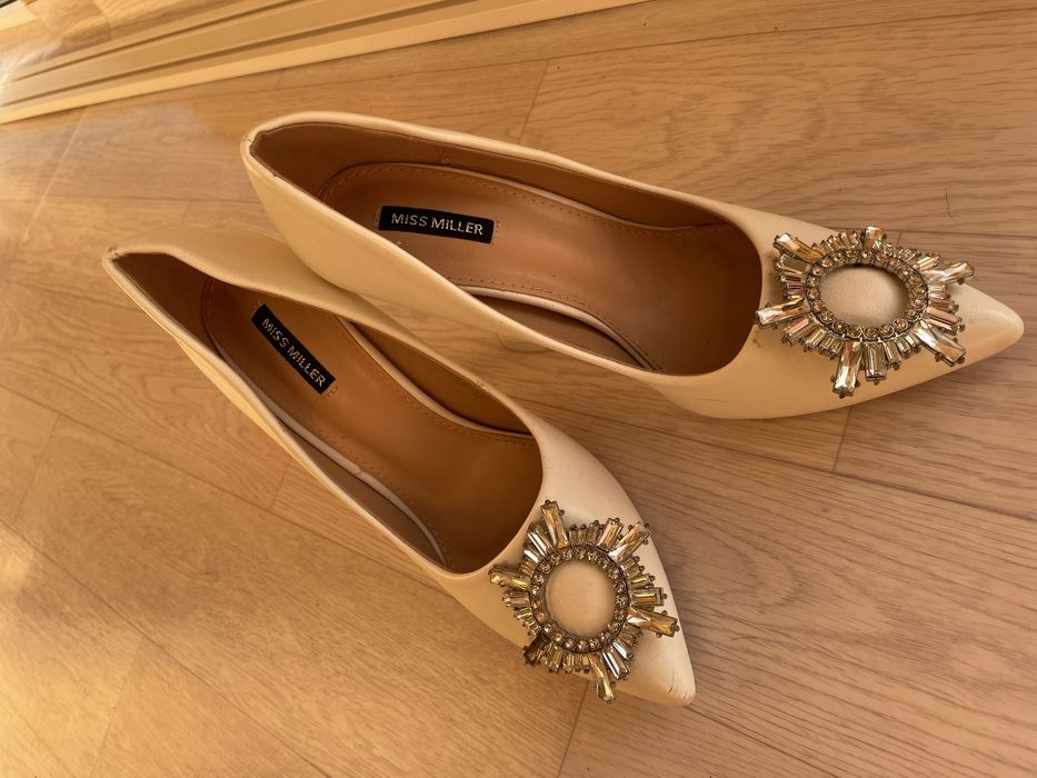 Белые туфли 37 размер