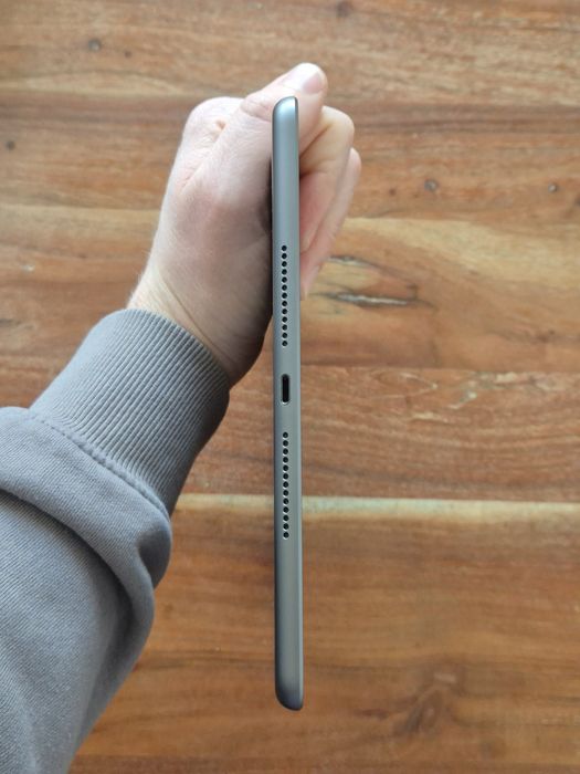 Tabletă iPad 8th 10.2 - 32GB