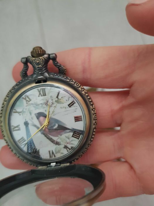 Винтидж часовник/медальон