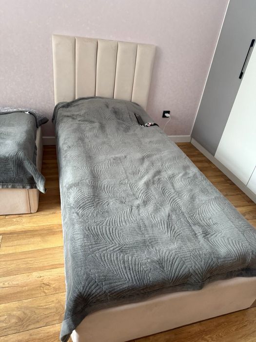 Продается кровать 90/180