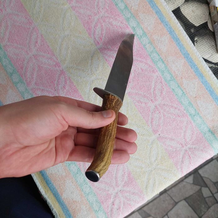 Кухненски нож с дръжка от еленски рог, дължина 28 см.
