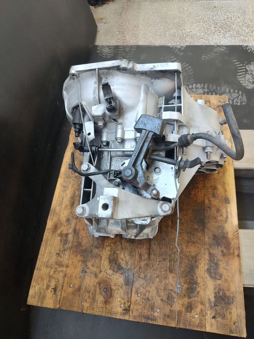 cutie de viteze manuala 5+1 trepte  ford focus 1.6 tdci ,ford c-max...