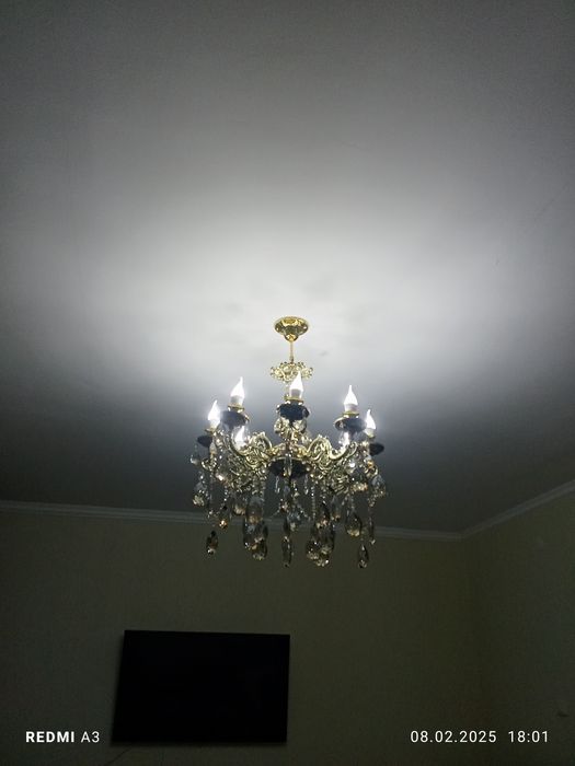 Продам Люстру,без обмена