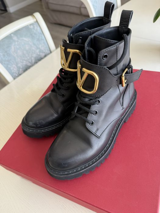 Продам ботинки Valentino