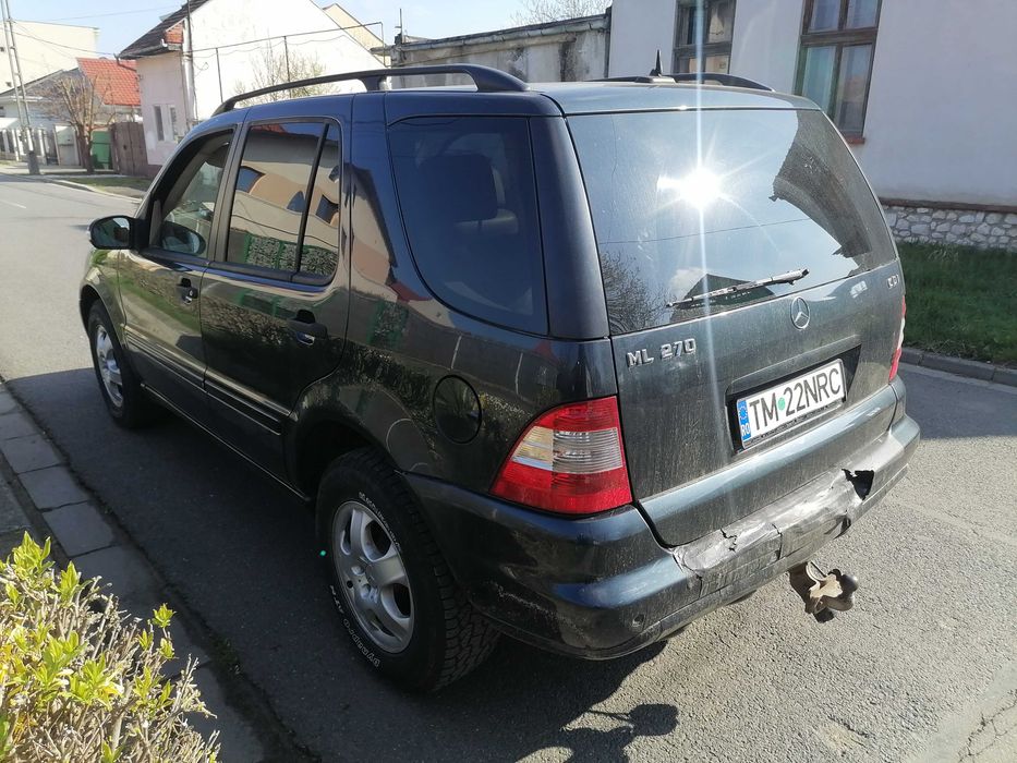 Autoutilitara Mercedes Benz ML 2.7 Inmatriculat