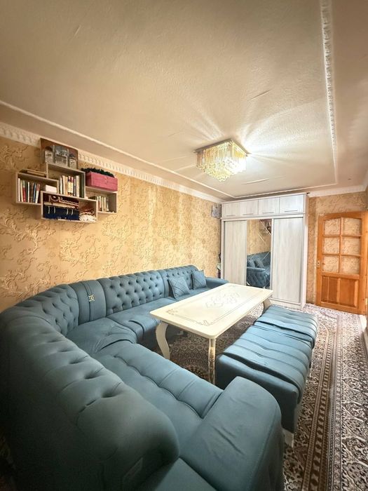 Продаётся 3х ком. У входа метро . Максим Горкий, БИЙ