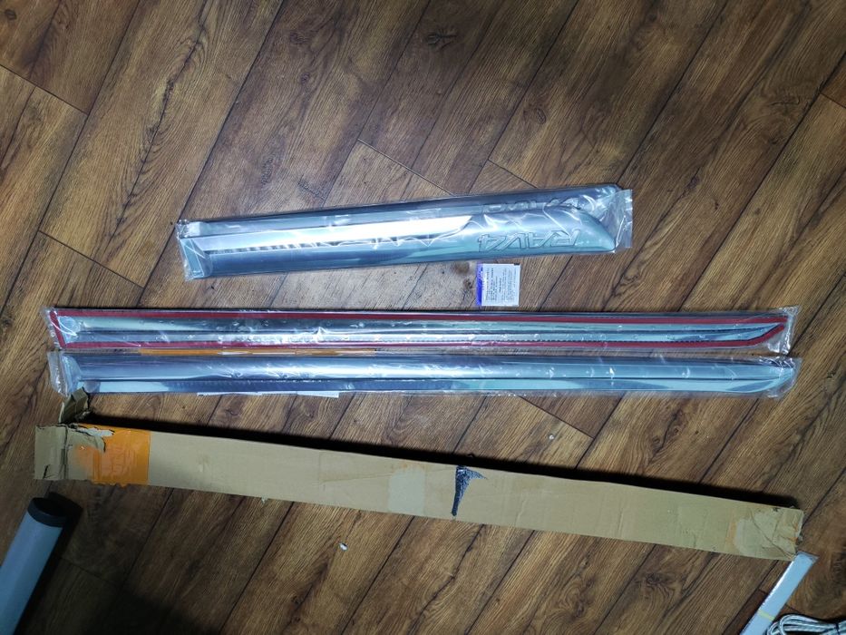 Хром накладки на рав4