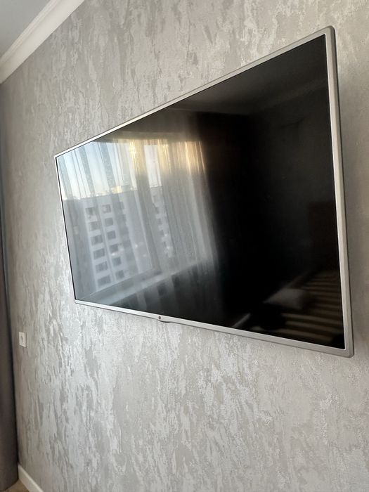 Телевизор марки LG