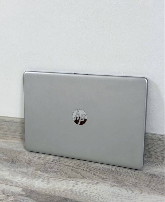 Продам ноутбук 2025 года hp