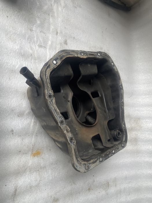 Масляный поддон Subaru