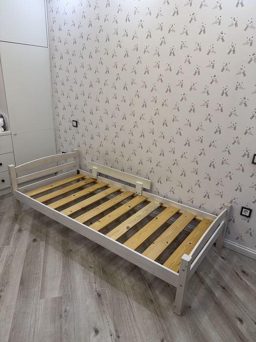 Кровать детская