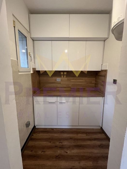 Продава се Тристаен апартамент в Пловдив, Кючук Париж - 87 кв.м за 1009 €/кв.м - Снимка #2