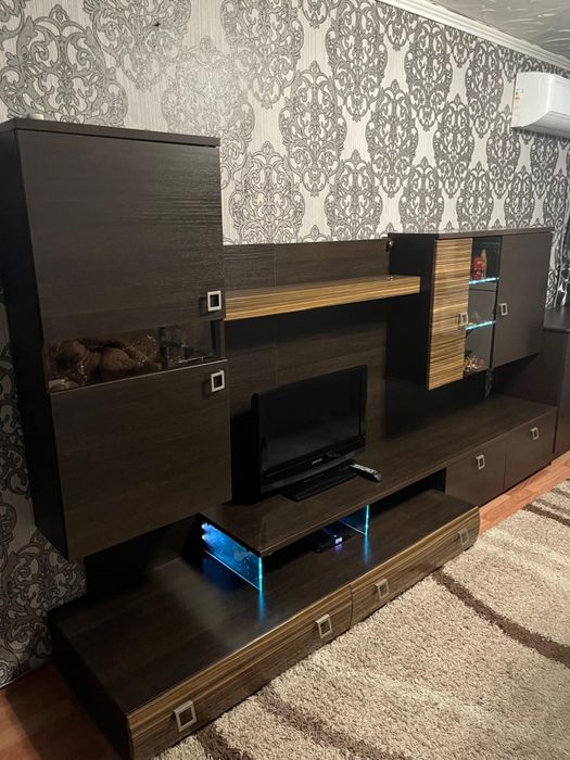 Продам стенку в гостиную
