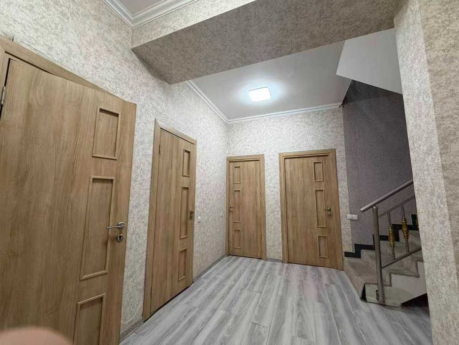 Сдается Квартира рядом с Piramit Tower! 6комн, 141м2.  БКС