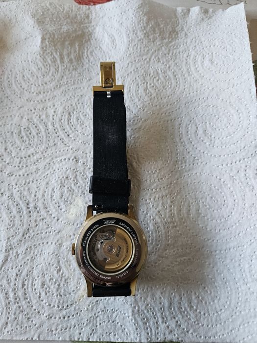 часовник  tissot visodate