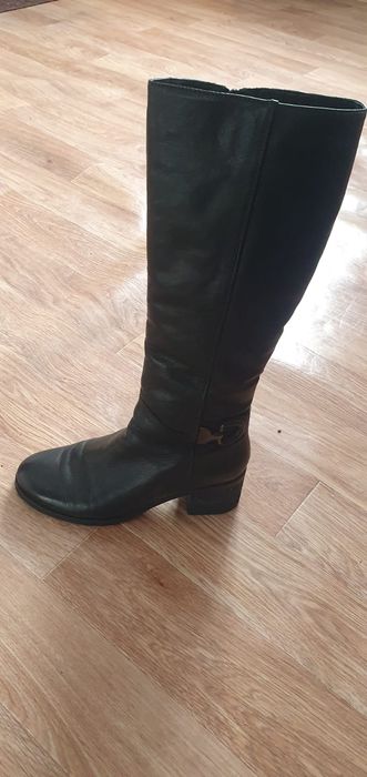 Продам зимние сапоги