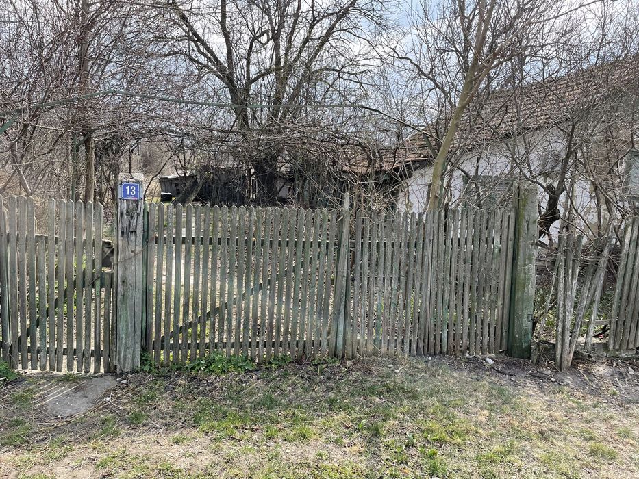 Vand teren intravilan 3.064 mp, utilități, dublu acces, lotizabil – Sărata, Buzău