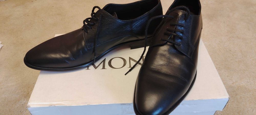 Официални мъжки обувки MONNI - естествена кожа.