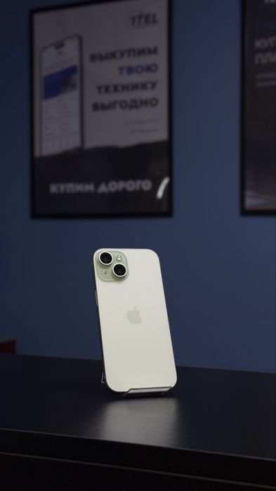 Продам IPhone 15 128
