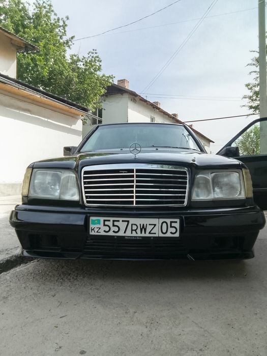 Мерседес Bens 124W