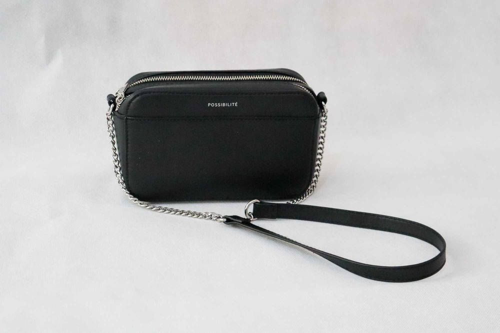 Кожена черна дамска чанта H&M POSSIBILITÉ