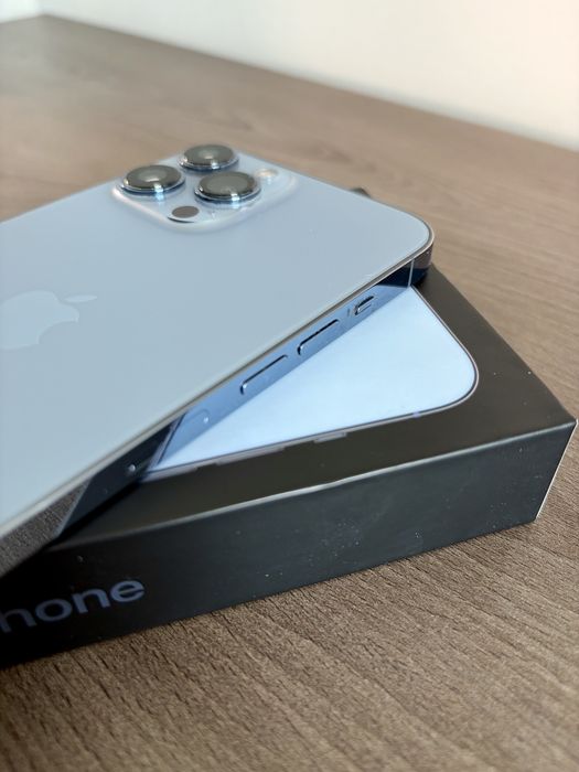Продам iphone 13 ProMax 256gb