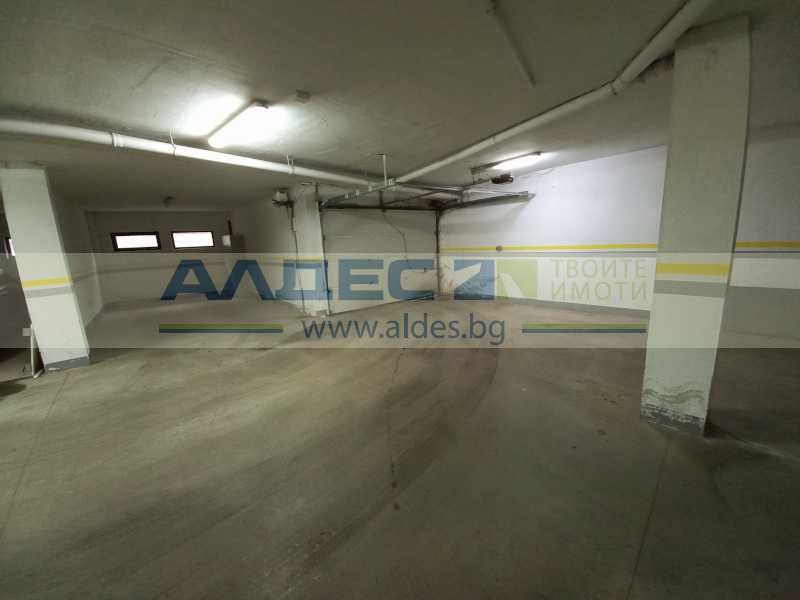 Продава имот, подходящ за преустройство, в луксозна сграда в Бояна!