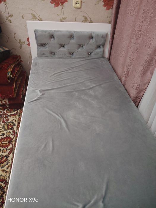 Продам красивую кровать