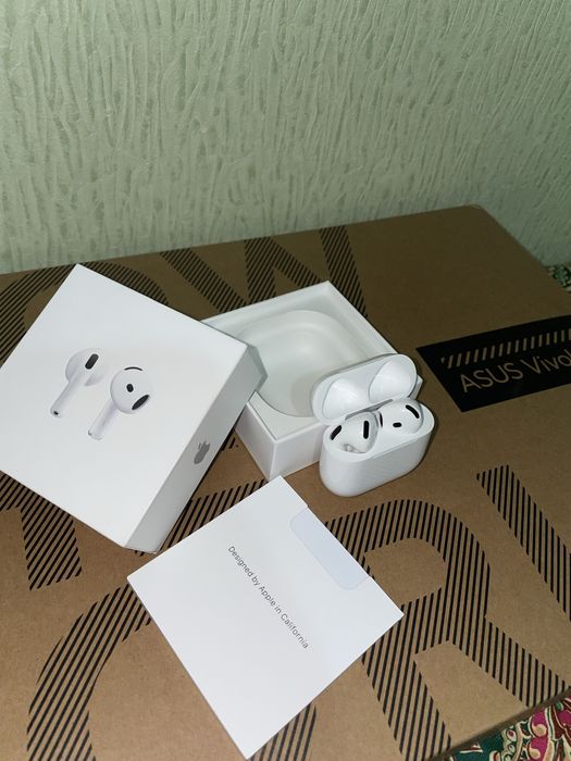 Airpods 4 поколения!