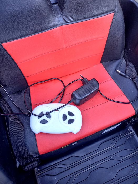 Детский автомобиль