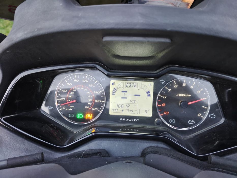 Vând Peugeot Metropolis 400 RG,  2018 Full Option tre roti-16.600 km
