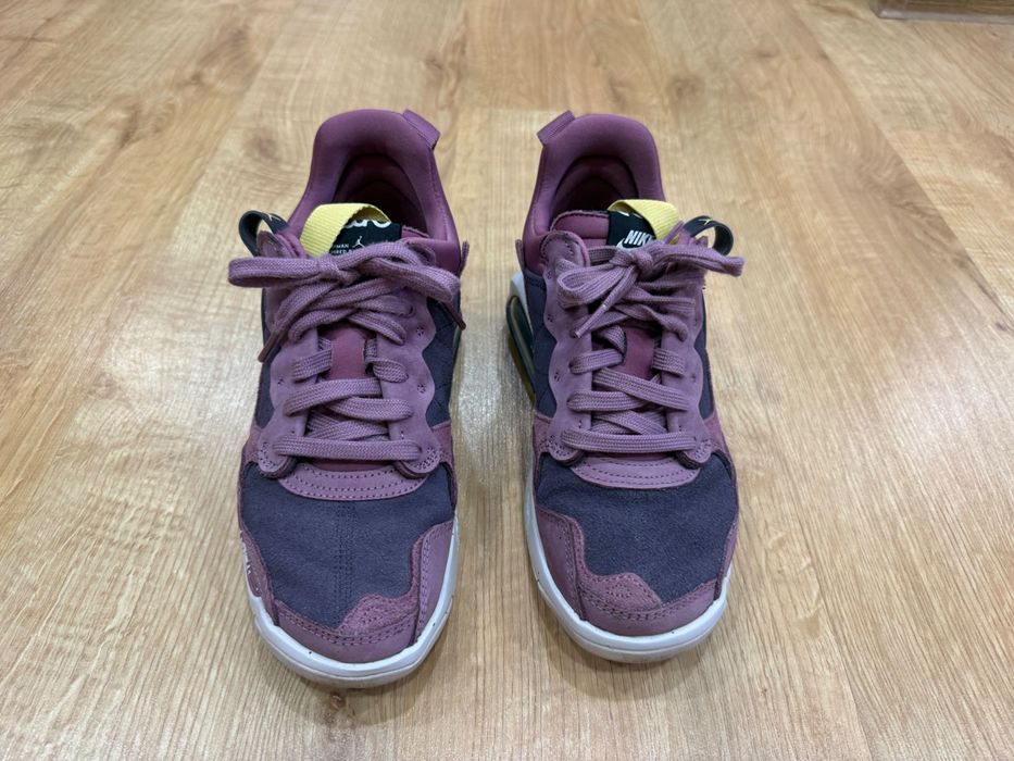 Дамски маратонки Nike