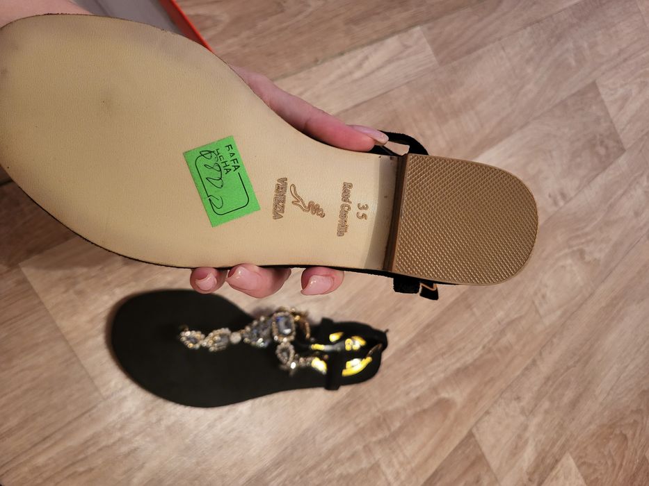 Продам летний обувь