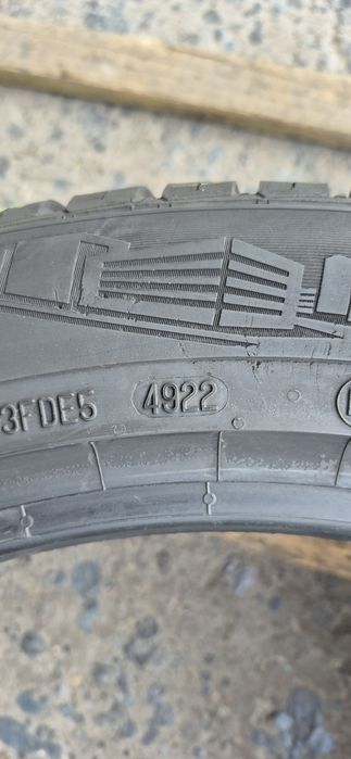 2 anvelope M+S ca noi Continental 255/45/19,dot 2022.Pretul este pe bucata.