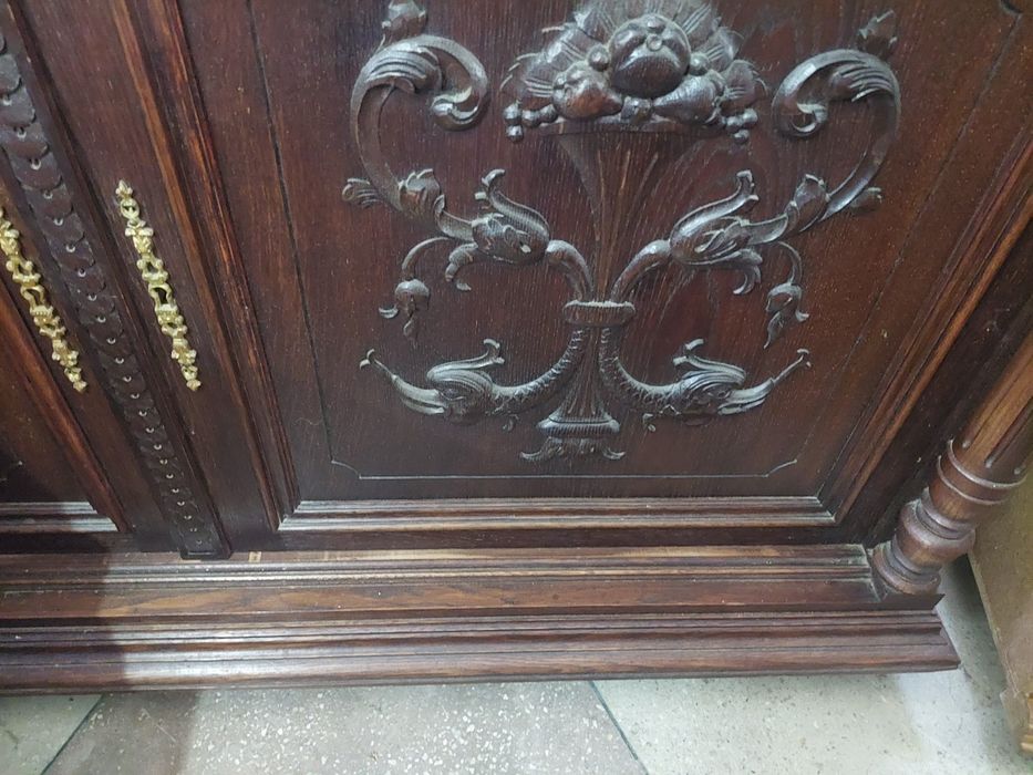 Vitrina second din lemn masiv