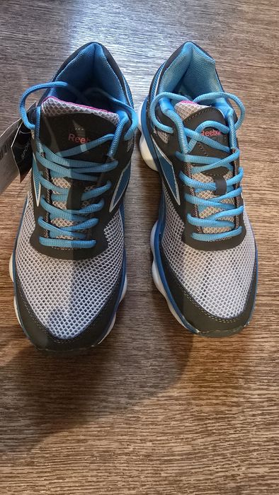 Кроссовки Reebok, рр 40,5,6000т