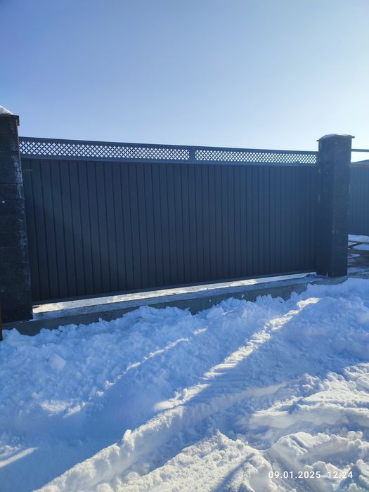 Установим забор .