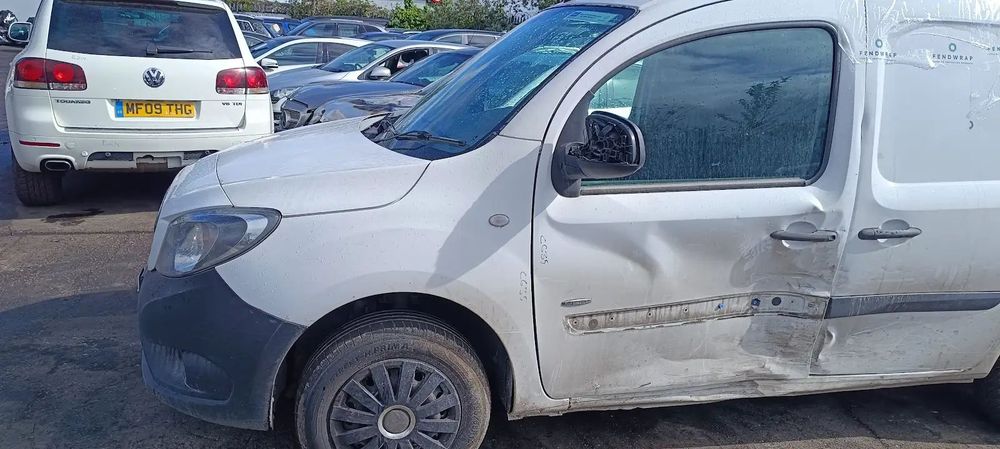 Dezmembrari / Dezmembrez Mercedes Citan 1.5 CDI 607951 cutie viteze automata cod culoare Alb Arctic