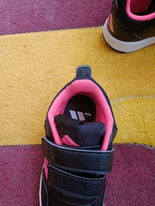 Pantofi Adidas mărimea 28