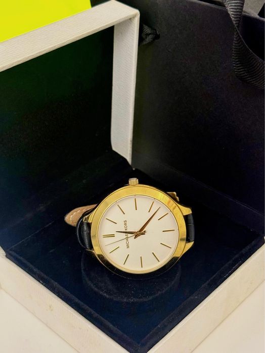 Продается оригинальные часы Michael Kors