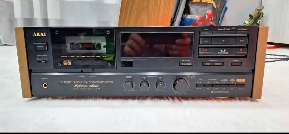 Продавам AKAI GX 95