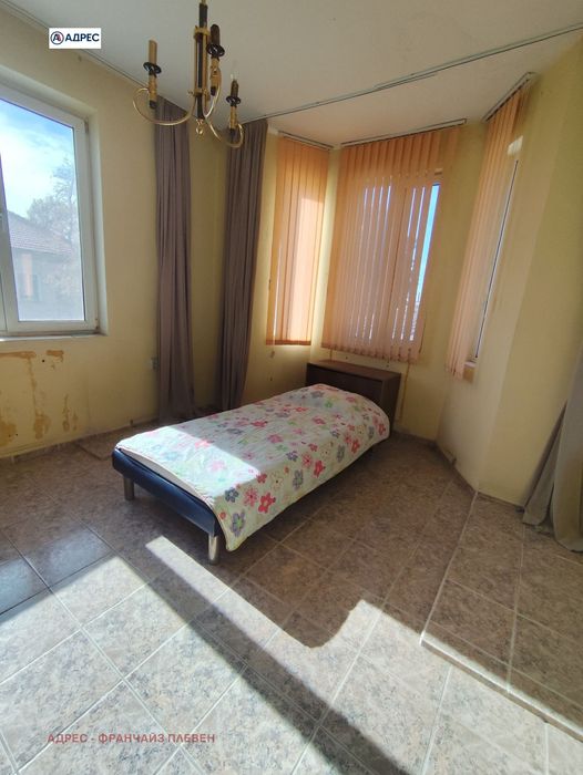 Къща в Плевен, област-гр.Пордим площ 230 цена 160000