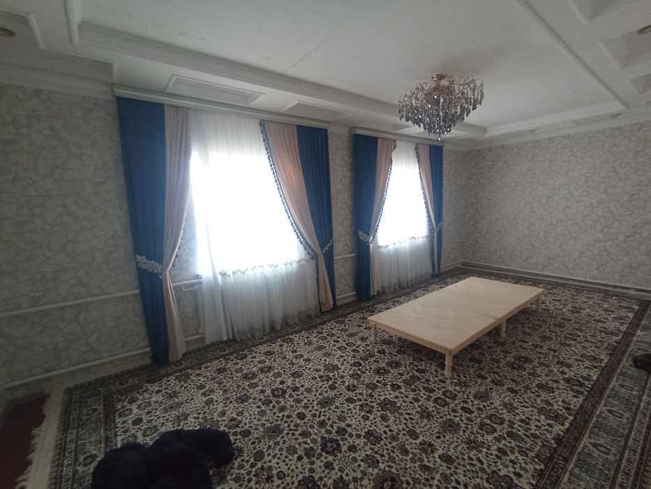 Уй сатылады барша колайлыкларга ийе