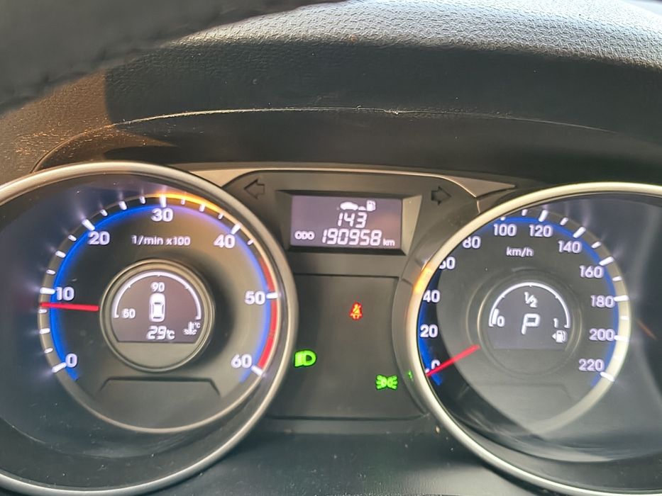 Vand schimb Hyundai IX35 2.0 Crdi 184 cp Automat Euro 5